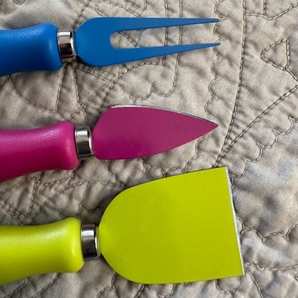 Cheese Knife Set  - Picture 2 of 3